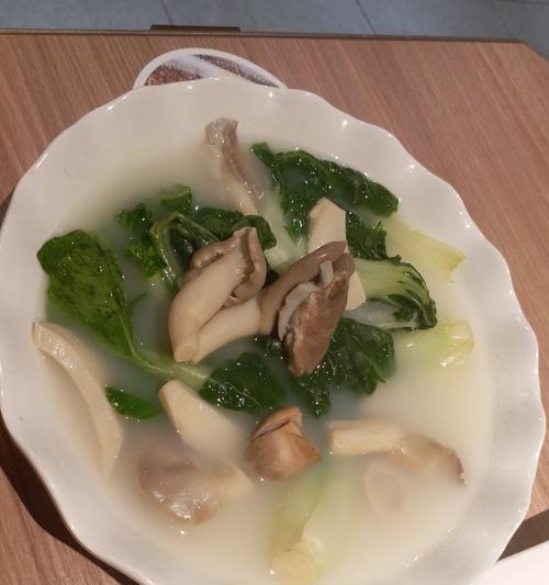 湘味上汤浸鲜鱼的制作方法（传承经典，美味无比）-第1张图片-美味行家