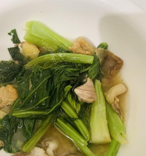 一碗暖心八爪鱼春菜汤（以同骨八爪鱼为主角的家常汤菜）-第3张图片-美味行家