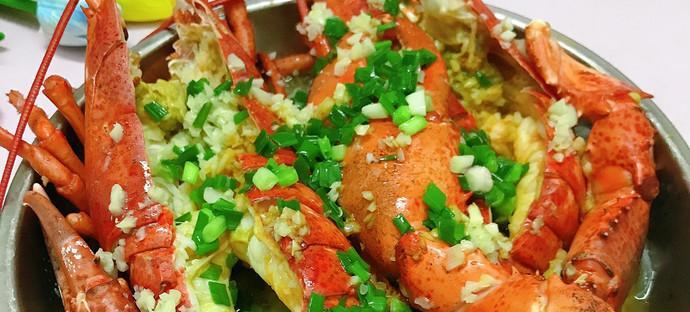 蒜蓉波士顿龙虾的美味制作（享受海鲜盛宴的最佳选择）-第3张图片-美味行家