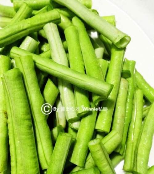 蒜香豆豆的做法与技巧（简单易学，健康美味，让你爱上这道小吃）-第3张图片-美味行家
