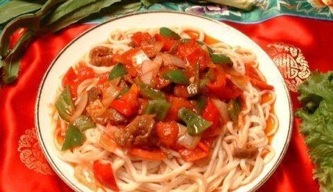 美味羊肉拉条子的制作方法（让你轻松学会如何制作口感绝佳的羊肉拉条子）-第2张图片-美味行家