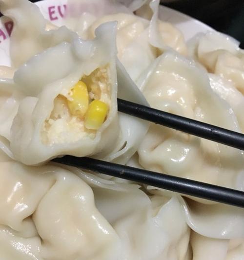 甜玉米鲜肉馄炖：唇齿留香的家常美味-第2张图片-美味行家