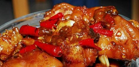 香辣肘子的制作方法（体验美食文化的精髓）-第3张图片-美味行家