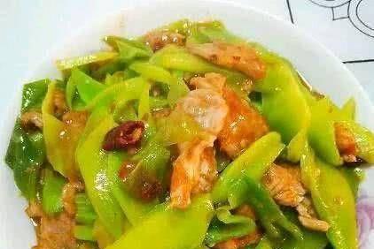 家常美味，以乌笋炒肉做法大揭秘（教你轻松搭配乌笋，烹制出好吃又健康的炒肉菜肴）-第3张图片-美味行家