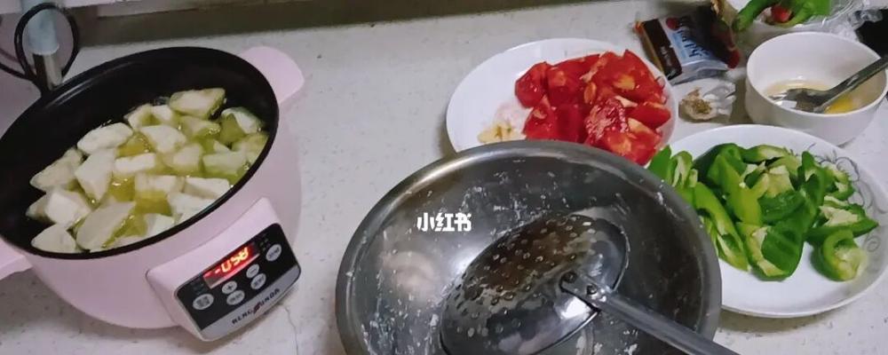 烧茄尖，美味可口的家常菜（用烧法让茄尖更香更鲜）-第3张图片-美味行家