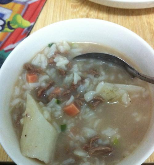 美味可口的鱼头牛肉粥（家庭美食）-第2张图片-美味行家