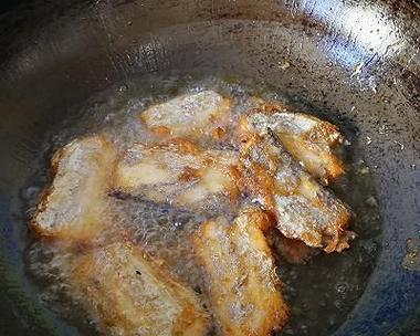 香酥带鱼的制作方法（教你如何做出口感酥脆的香酥带鱼）-第1张图片-美味行家