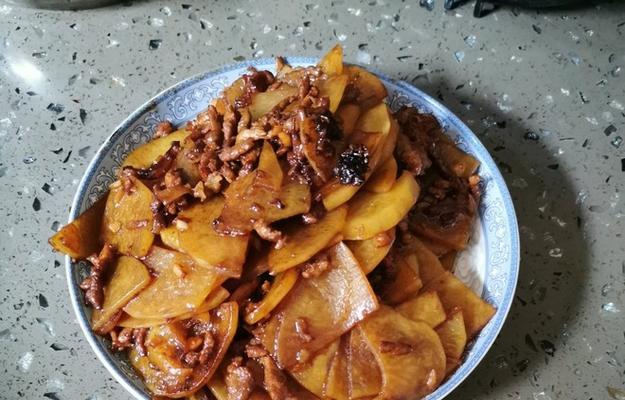烧土豆片，美味又健康（做法简单，快捷又美味，只需掌握1个）-第2张图片-美味行家