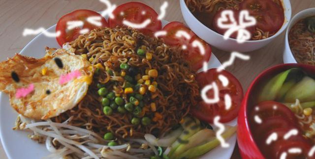 如何制作美味的以什锦方便面（家常小吃美食，美味又简单，方便面必备的做法技巧）-第2张图片-美味行家