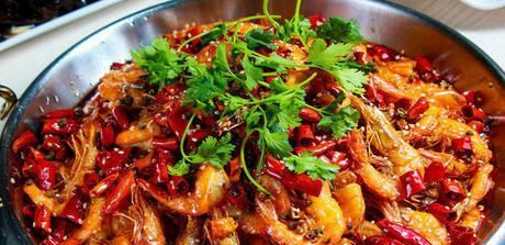 香辣干锅排骨虾的做法（家庭料理大全、学习川菜、香辣鲜美）-第1张图片-美味行家