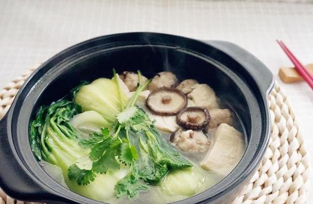 砂锅生菜肉丸煲的做法（健康营养，家庭必备）-第1张图片-美味行家