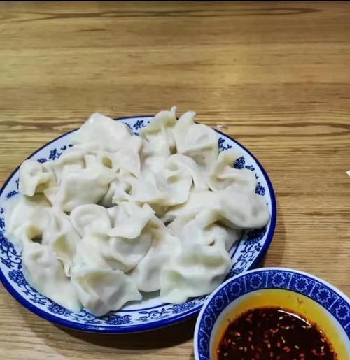用“水饺”搭配私房“配料”，让你的味蕾狂欢！（私房小技巧助你打造美味水饺配料）-第3张图片-美味行家
