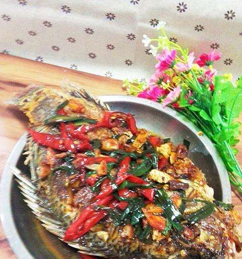 双椒罗非鱼的制作方法（一道美味又营养的佳肴）-第2张图片-美味行家