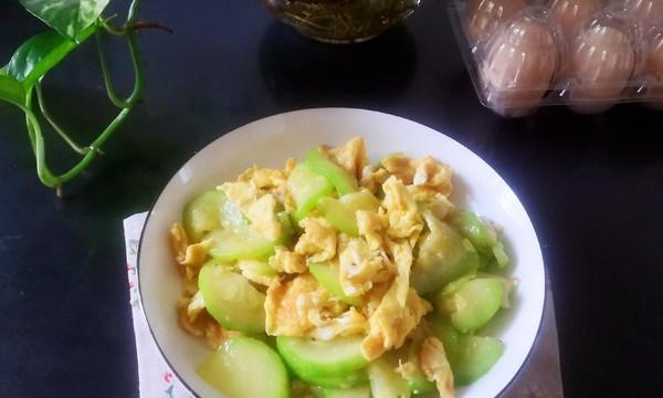 美味又营养的以西葫芦炒土鸡蛋-第1张图片-美味行家