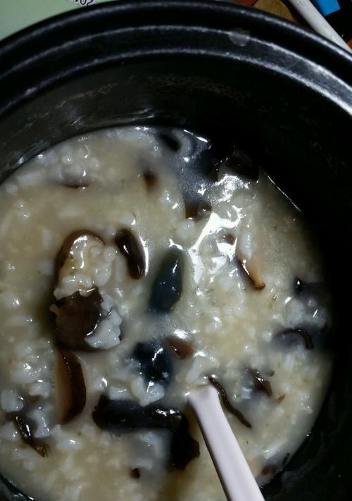 学会制作营养丰富的生菜大米鸡蛋粥（健康美味的一碗，让你吃出好身体）-第1张图片-美味行家