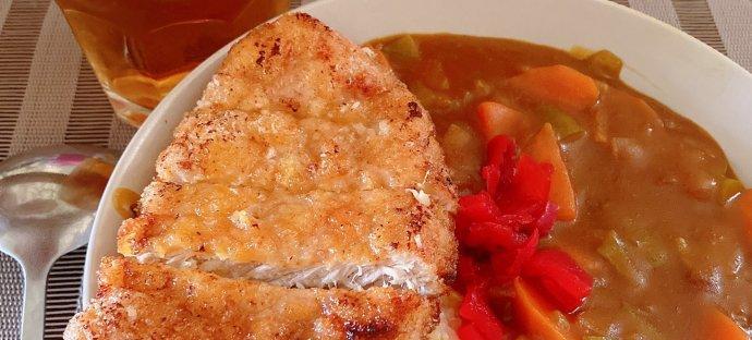 用日式咖喱饭带你感受东方美食魅力（15个步骤教你制作最地道的日式咖喱饭）-第1张图片-美味行家