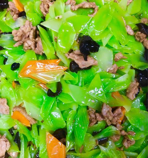 肉片莴笋的美味做法（快手做菜，轻松享受美食）-第3张图片-美味行家