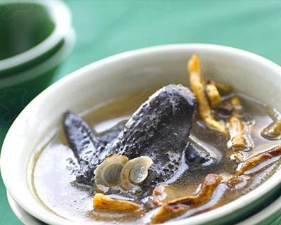 以太子参乌鸡汤的做法（滋补身体，驱寒暖胃，适宜秋冬季节食用的佳品）-第3张图片-美味行家