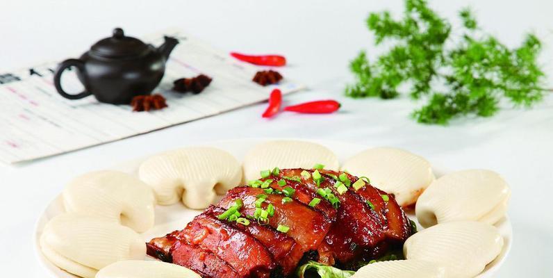 寿光虎头鸡的美食烹饪（探秘虎头鸡的美味制作方法，品味美食之旅）-第1张图片-美味行家