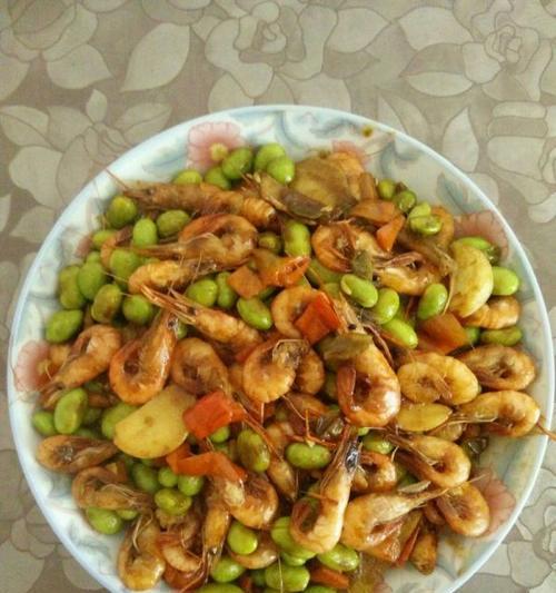 虾烧毛豆，鲜香可口的夏日小食（清热解暑，营养丰富的健康选择）-第3张图片-美味行家