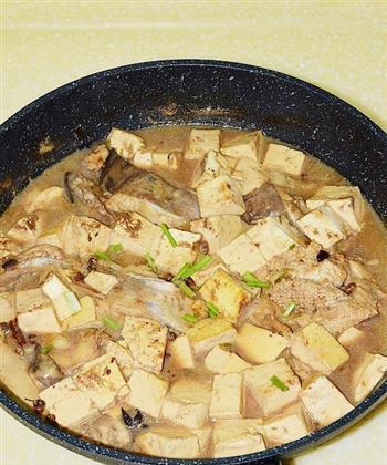 美味鳕鱼炖豆腐的制作方法（传统佳肴，营养丰富的健康食品）-第1张图片-美味行家