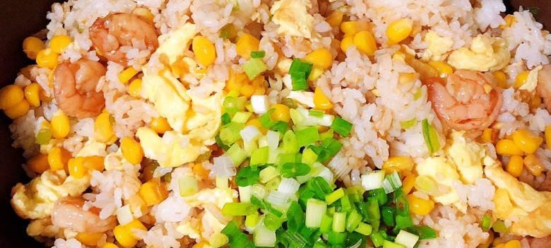 精选食材，教你制作美味鲜人参冬菇玉米炒饭（让你的味蕾享受高级炒饭的美味）-第3张图片-美味行家
