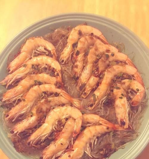 手把手教你做美味蒜香粉丝虾（家庭美食）-第2张图片-美味行家