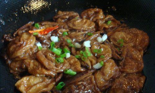 鲜香可口的香菇面筋制作方法（健康美味的素食佳肴，味道好、口感佳）-第2张图片-美味行家