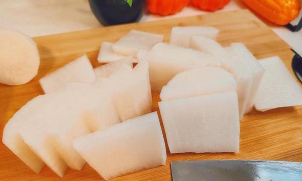 美味做法（传统美食新变化，家庭厨房也能轻松搞定）-第1张图片-美味行家