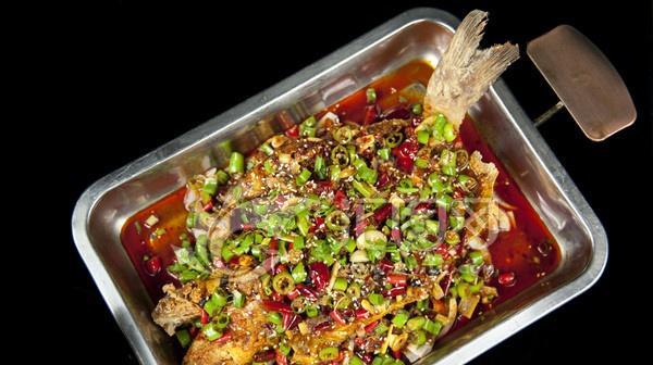 正宗诸葛烤鱼（一份来自川渝的传统味道）-第1张图片-美味行家
