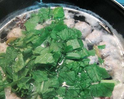 小白菜烩鱼丸，健康美味两不误！（一道家常菜，简单易学，让你在家也能享受美食。）-第3张图片-美味行家