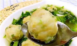 小白菜烩鱼丸，健康美味两不误！（一道家常菜，简单易学，让你在家也能享受美食。）-第2张图片-美味行家