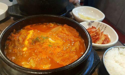美味可口的猪肉泡菜汤（怎样做才好吃？）-第2张图片-美味行家