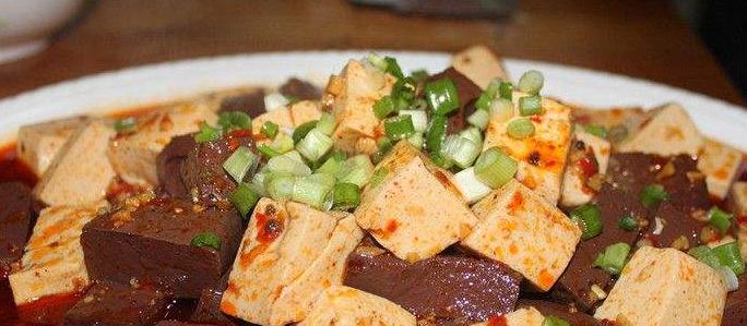 香辣素鸡的制作方法（如何制作美味的香辣素鸡）-第3张图片-美味行家