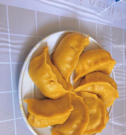 美味可口的玉米面蒸饺（教你如何做好玉米面蒸饺，让家人爱上它）-第1张图片-美味行家