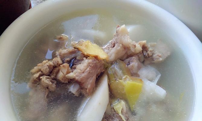 营养美味的山药排骨汤（家常菜，不失食欲，提高免疫力）-第2张图片-美味行家