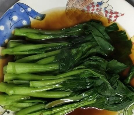 以水煮菜心，让素食更美味（简单易学的做法，让你爱上菜心的清爽口感）-第2张图片-美味行家