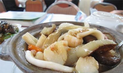 一品煲制作方法（全面掌握煲制技巧，轻松煲出美味佳肴）-第1张图片-美味行家