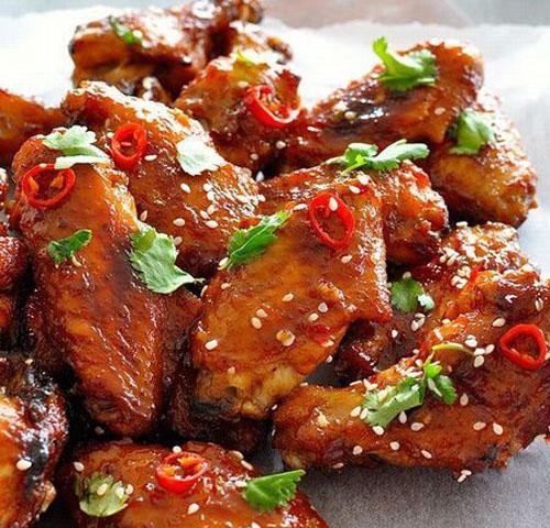 健康又美味的蒜香鸡翅烤制方法（不需油炸的好选择，味道正宗，做法简单易学）-第2张图片-美味行家
