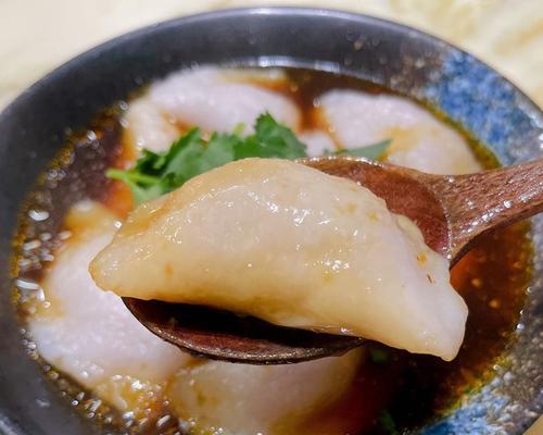 香芋陷饺子——传统美味的创新演绎（传承经典，细节为王；另类口感，新意无限）-第1张图片-美味行家
