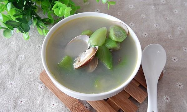丝瓜花蛤汤的制作方法（口感清香，滋润养生，体验纯正海味）-第2张图片-美味行家