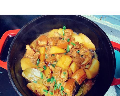 五花肉焖土豆的做法（美味健康的家常菜）-第3张图片-美味行家