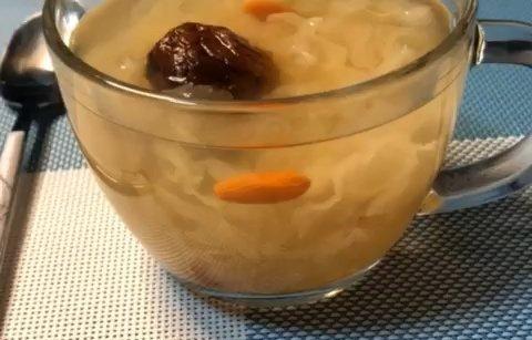 小吊梨汤的做法（家常美味汤，营养滋补又补水）-第3张图片-美味行家
