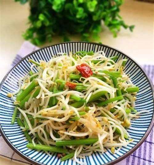香辣绿豆芽的做法（让你快速做出美味绿豆芽，健康又美味）-第1张图片-美味行家