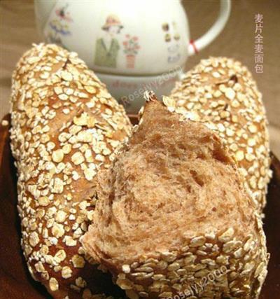 全麦玉米大面包制作方法（健康营养、口感丰富的全麦玉米大面包）-第2张图片-美味行家
