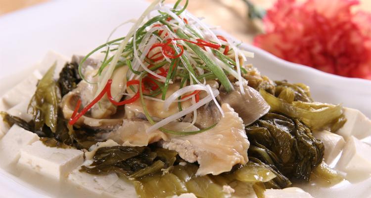 美味健康的蒜蓉粉丝河蚌（做法简单、口感爽滑，营养丰富美味可口）-第2张图片-美味行家
