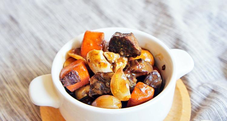 营养炖牛肉，口感鲜美（家庭美食，健康养生）-第2张图片-美味行家
