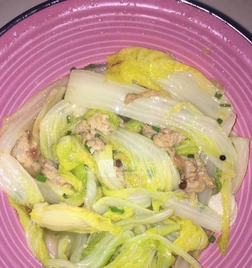 美味健康的油渣煮白菜（用油渣和白菜打造营养美食，白菜煮油渣让你更健康）-第1张图片-美味行家