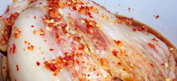手把手教你腌制辣白菜（家常美味，自制好滋味）-第1张图片-美味行家