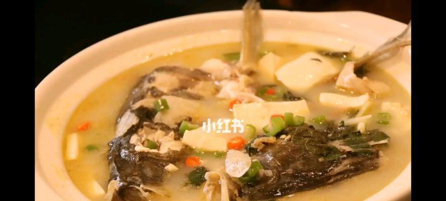 美味健康的鱼腩焖豆腐做法（用优质鱼腩和新鲜豆腐，打造口感鲜美、营养丰富的一道美食）-第2张图片-美味行家
